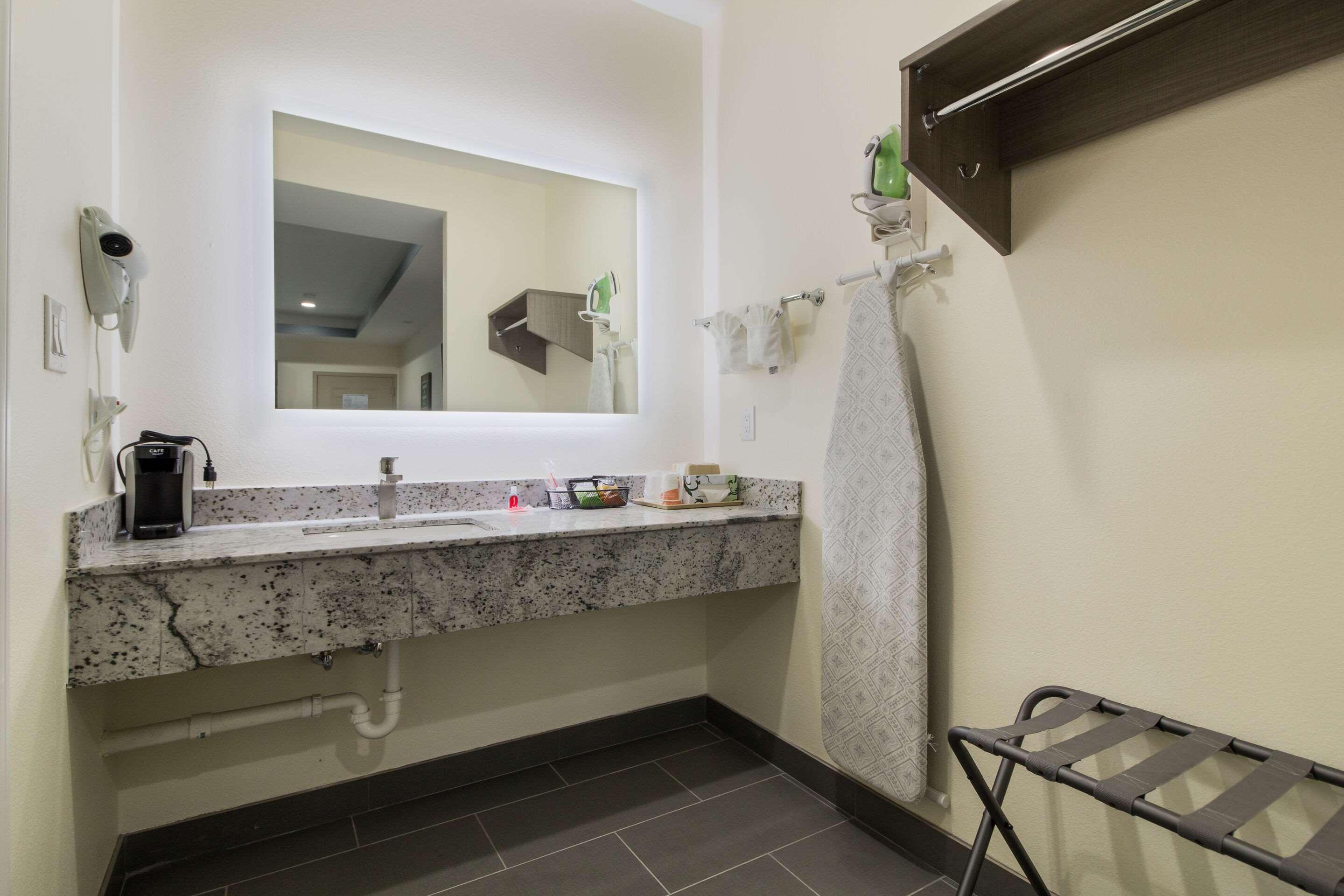 Regency Inn & Suites Humble Fm1960 - Iah Airport Экстерьер фото